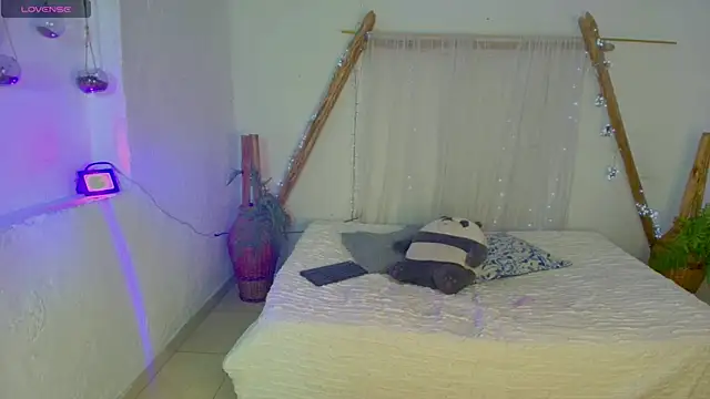 Snapshot of marianafoxx_ chatting on 16, 3, 2026 marianafoxx online show from 16, 3, 2026