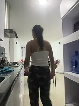 Snapshot of Sweetroseof chatting on 10, 4, 2026 Sweetroseof online show from 10, 4, 2026