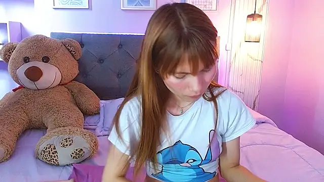 Snapshot of Celeste__London chatting on 8, 5, 2026 Celeste London online show from 8, 5, 2026