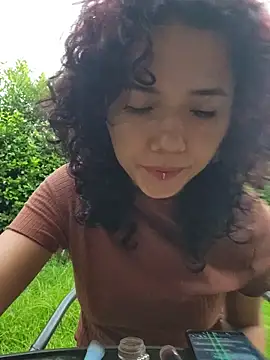 Snapshot of Isabella_Stark chatting on 24, 4, 2026 Isabella Stark online show from 24, 4, 2026