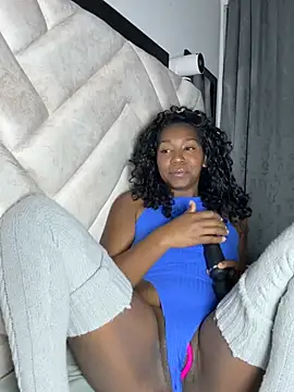 Snapshot of maryjane_ebony chatting on 17, 5, 2026 maryjane ebony online show from 17, 5, 2026