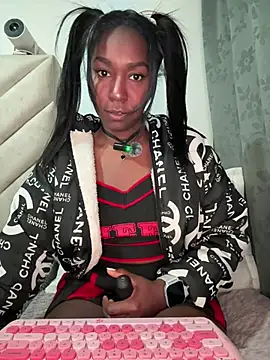 Snapshot of maryjane_ebony chatting on 12, 7, 2026 maryjane ebony online show from 12, 7, 2026