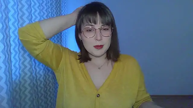 Snapshot of ClaraHard chatting on 11, 4, 2026 ClaraHard online show from 11, 4, 2026