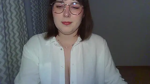 Snapshot of ClaraHard chatting on 15, 4, 2026 ClaraHard online show from 15, 4, 2026