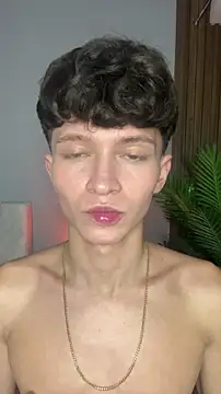 Snapshot of Max_West7 chatting on 25, 4, 2026 Max West7 online show from 25, 4, 2026