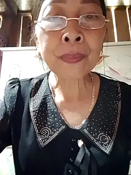 Snapshot of Sky-rain98 chatting on 3, 4, 2026 Sky-rain98 online show from 3, 4, 2026