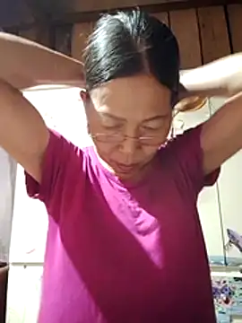 Snapshot of Sky-rain98 chatting on 8, 4, 2026 Sky-rain98 online show from 8, 4, 2026