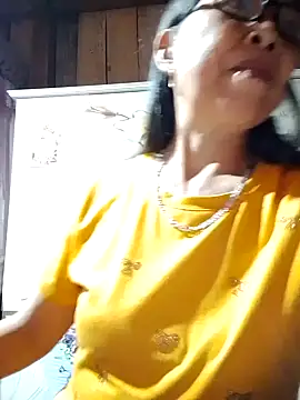 Snapshot of Sky-rain98 chatting on 19, 4, 2026 Sky-rain98 online show from 19, 4, 2026