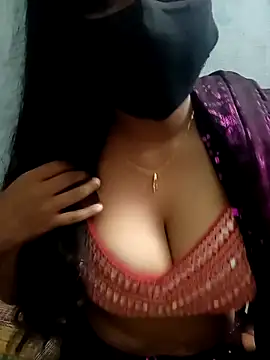 Snapshot of ramyatamilhot chatting on 8, 4, 2026 ramyatamilhot online show from 8, 4, 2026