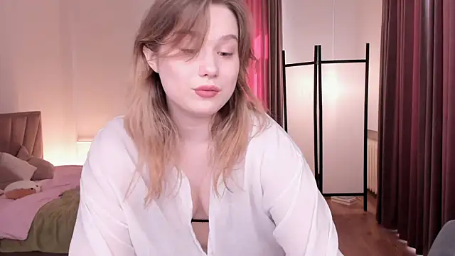 Snapshot of JennyHardy chatting on 24, 4, 2026 JennyHardy online show from 24, 4, 2026