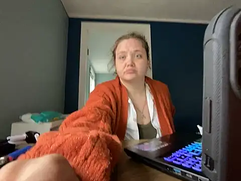 Snapshot of highimmaryjane chatting on 14, 5, 2026 highimmaryjane online show from 14, 5, 2026