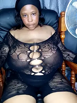 Snapshot of mimi_passion24 chatting on 21, 3, 2026 mimi passion24 online show from 21, 3, 2026