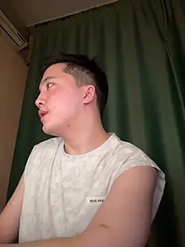 Snapshot of NudGlow chatting on 28, 3, 2026 NudGlow online show from 28, 3, 2026