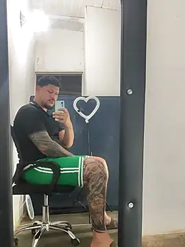 Snapshot of BadboyDirty1 chatting on 28, 4, 2026 BadboyDirty1 online show from 28, 4, 2026