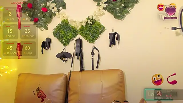 Snapshot of Sacha_Rosse chatting on 12, 4, 2026 Sacha Rosse online show from 12, 4, 2026