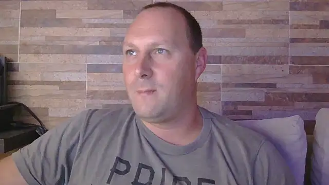 lustonfan online show from 11, 4, 2026