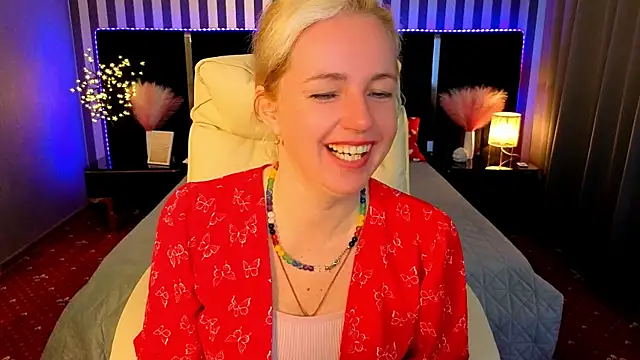 Snapshot of Alaska_Si chatting on 13, 4, 2026 Alaska Si online show from 13, 4, 2026