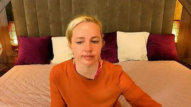 Snapshot of Alaska_Si chatting on 19, 4, 2026 Alaska Si online show from 19, 4, 2026