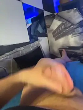 MatthewEmme2121 online show from 10, 4, 2026