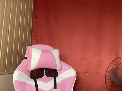 Snapshot of Sunkissed_seductress chatting on 9, 4, 2026 Sunkissed seductress online show from 9, 4, 2026