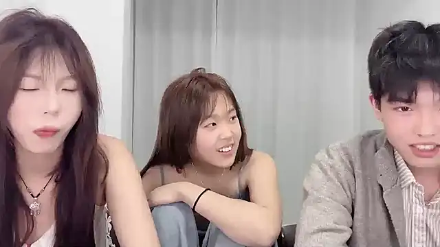 Snapshot of SM_0007 chatting on 29, 3, 2026 SM 0007 online show from 29, 3, 2026