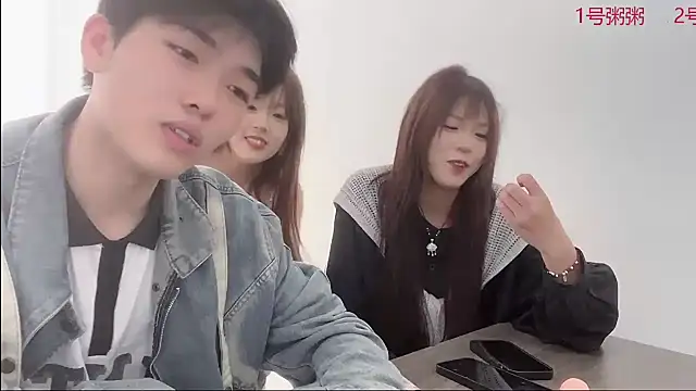 Snapshot of SM_0007 chatting on 7, 4, 2026 SM 0007 online show from 7, 4, 2026