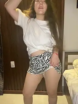 Snapshot of KristieKitty chatting on 11, 4, 2026 KristieKitty online show from 11, 4, 2026