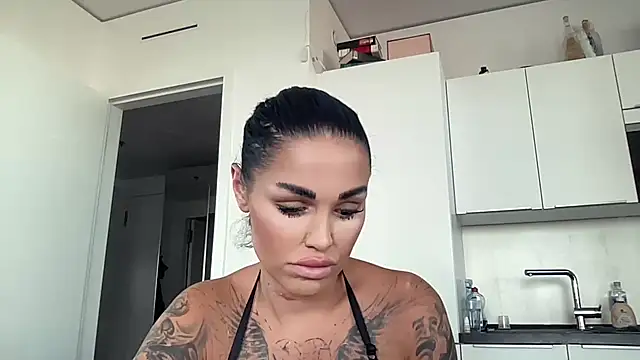 Snapshot of AMBER_HARD chatting on 1, 4, 2026 AMBER HARD online show from 1, 4, 2026