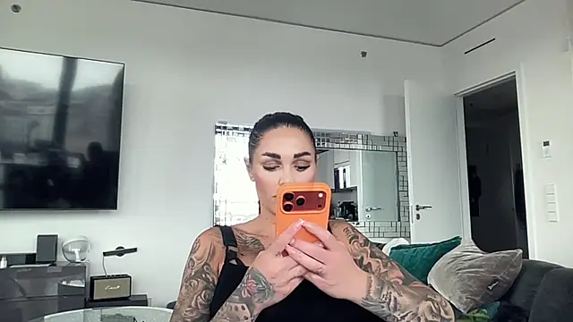 Snapshot of AMBER_HARD chatting on 18, 4, 2026 AMBER HARD online show from 18, 4, 2026