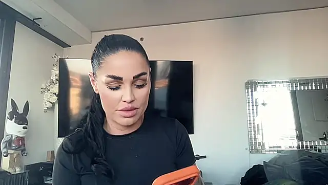 Snapshot of AMBER_HARD chatting on 22, 4, 2026 AMBER HARD online show from 22, 4, 2026