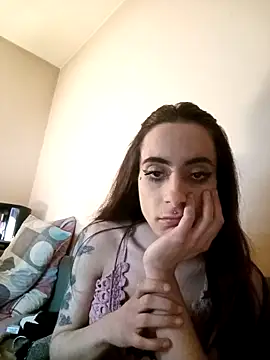 Snapshot of chiara-mario chatting on 5, 4, 2026 chiara-mario online show from 5, 4, 2026