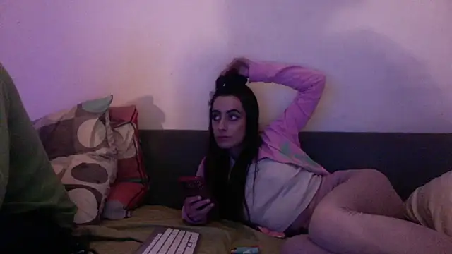 Snapshot of chiara-mario chatting on 11, 4, 2026 chiara-mario online show from 11, 4, 2026