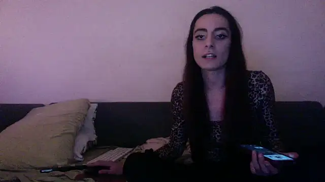 Snapshot of chiara-mario chatting on 18, 4, 2026 chiara-mario online show from 18, 4, 2026