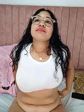 Snapshot of AriaMontes chatting on 19, 3, 2026 AriaMontes online show from 19, 3, 2026