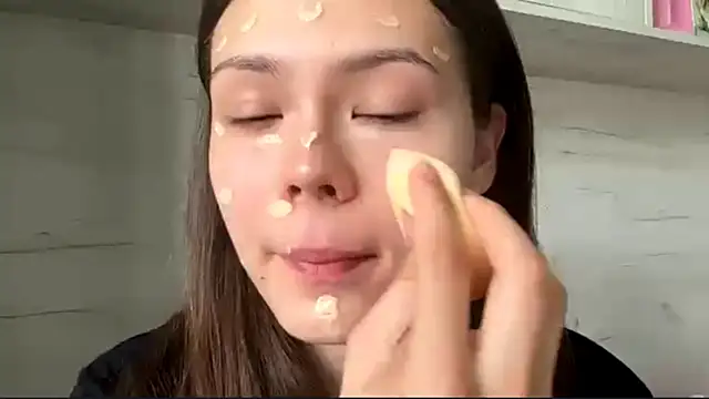 Snapshot of BlinkingDross chatting on 6, 4, 2026 BlinkingDross online show from 6, 4, 2026