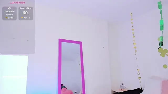 Snapshot of Eve-01 chatting on 25, 3, 2026 Eve-01 online show from 25, 3, 2026