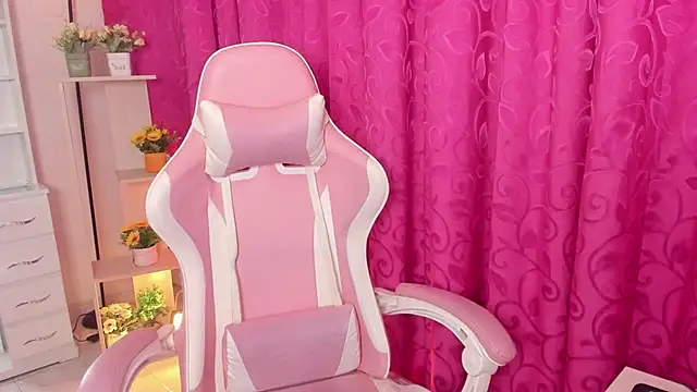 Snapshot of Ivy_Brown_ chatting on 27, 3, 2026 Ivy Brown online show from 27, 3, 2026