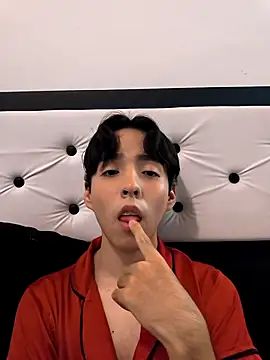 Snapshot of Lucca__555 chatting on 25, 3, 2026 Lucca 555 online show from 25, 3, 2026