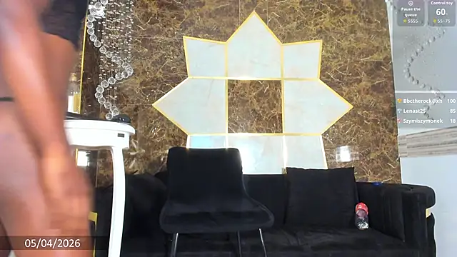 Snapshot of kristen-thomson chatting on 5, 4, 2026 kristen-thomson online show from 5, 4, 2026