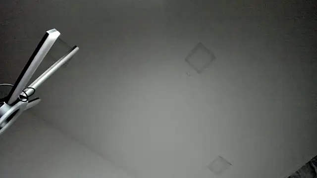 Snapshot of kristen-thomson chatting on 24, 4, 2026 kristen-thomson online show from 24, 4, 2026