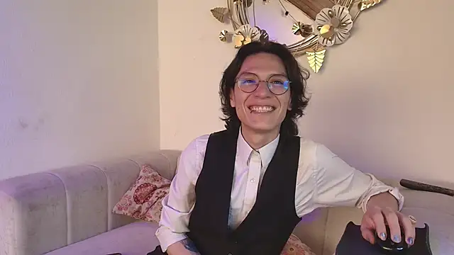 Snapshot of KingThomas_nom chatting on 9, 3, 2026 KingThomas nom online show from 9, 3, 2026