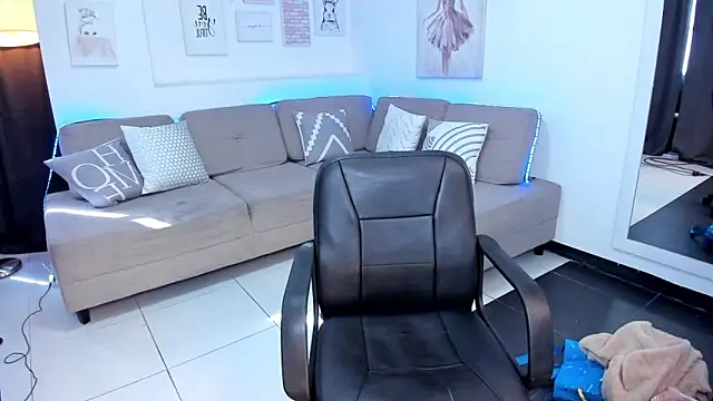 Snapshot of Dana_sophiia chatting on 10, 4, 2026 Dana sophiia online show from 10, 4, 2026