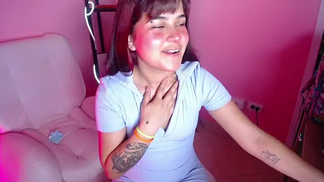 Snapshot of Nami_Velle chatting on 13, 4, 2026 Nami Velle online show from 13, 4, 2026