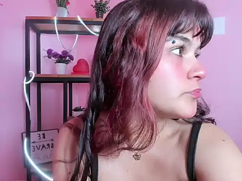 Snapshot of Nami_Velle chatting on 17, 4, 2026 Nami Velle online show from 17, 4, 2026