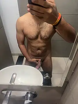 Snapshot of Vibrator2509 chatting on 19, 3, 2026 Vibrator2509 online show from 19, 3, 2026