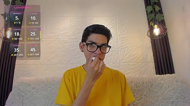 Snapshot of dave_925_ chatting on 1, 4, 2026 dave 925 online show from 1, 4, 2026