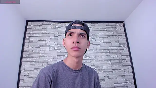 Snapshot of dave_925_ chatting on 7, 4, 2026 dave 925 online show from 7, 4, 2026