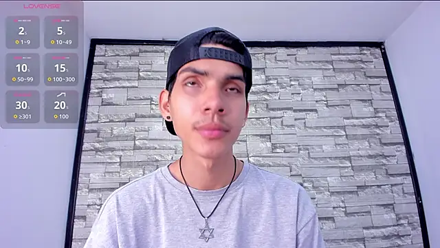 Snapshot of dave_925_ chatting on 13, 4, 2026 dave 925 online show from 13, 4, 2026