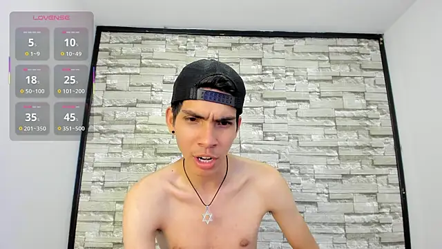 Snapshot of dave_925_ chatting on 18, 4, 2026 dave 925 online show from 18, 4, 2026