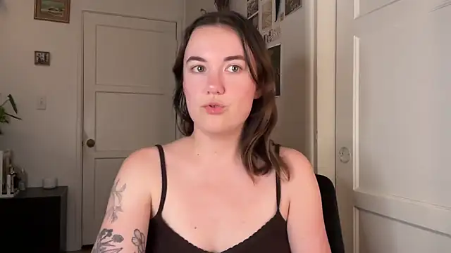 Snapshot of summerxo chatting on 12, 4, 2026 summerxo online show from 12, 4, 2026